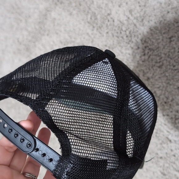 NWOT Cabela's Camo Hat OSFM Hunter Green and black Mesh Back Adjustable - Picture 4 of 7